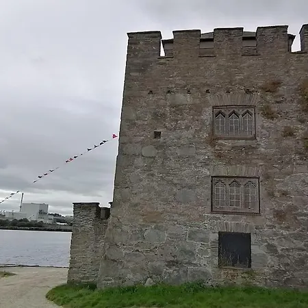 The Wee House *